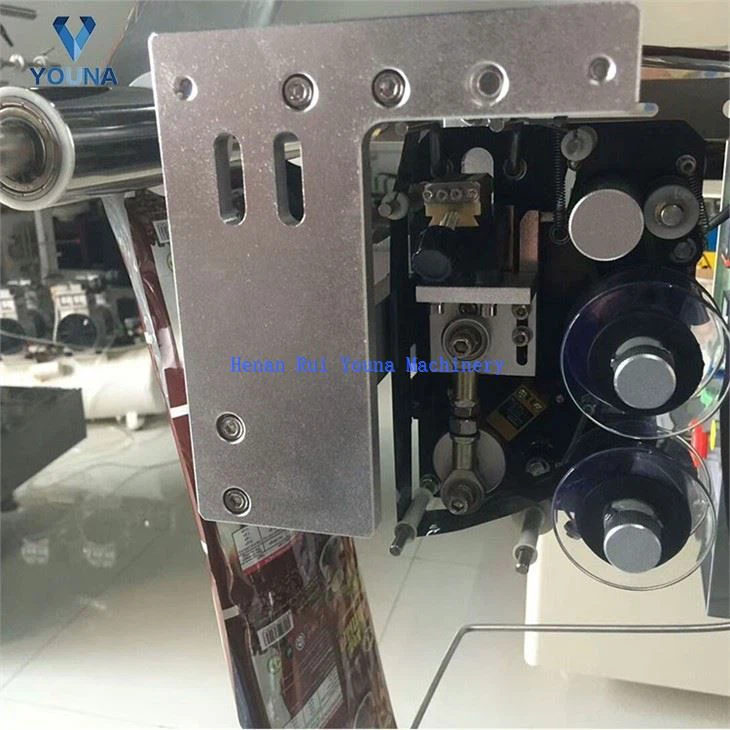 automatic seasoning packing machine (5)